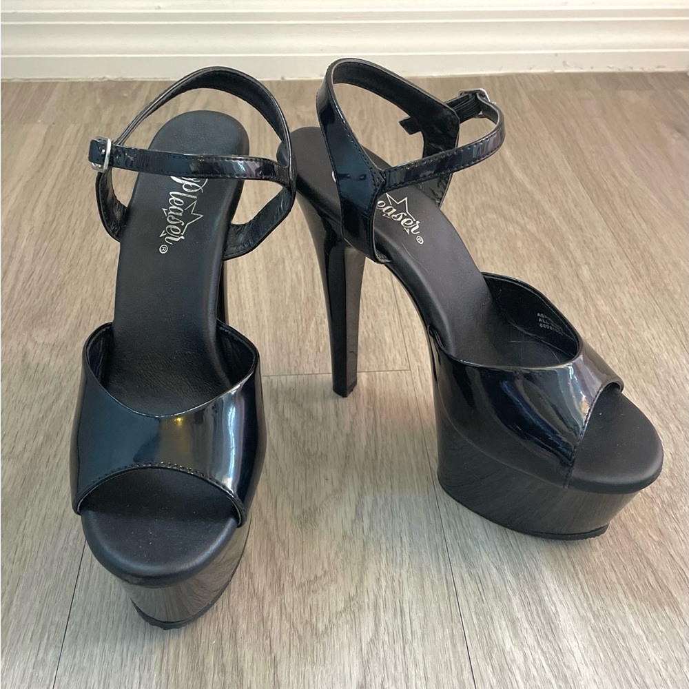 PLATFORM HEEL DANCE SHOES - SZ 8 - PLEASER